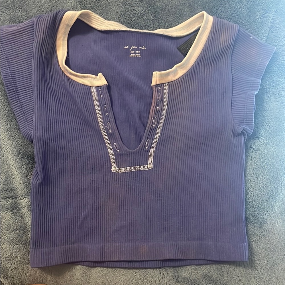 Urban Outfitters Go for Gold crop top